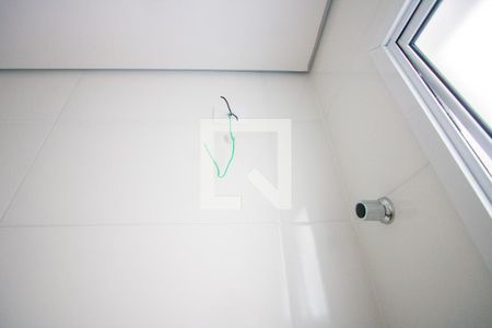 Banheiro de apartamento à venda com 1 quarto, 42m² em Vila Pires, Santo André