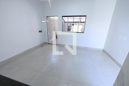 Sala de casa para alugar com 2 quartos, 70m² em Residencial Recanto do Bosque, Goiânia