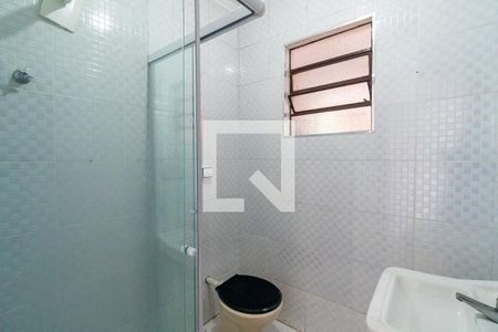 Banheiro de casa à venda com 1 quarto, 120m² em Vila Fachini, São Paulo