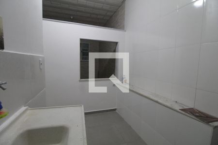 Cozinha de apartamento para alugar com 1 quarto, 25m² em Freguesia de Jacarepaguá, Rio de Janeiro