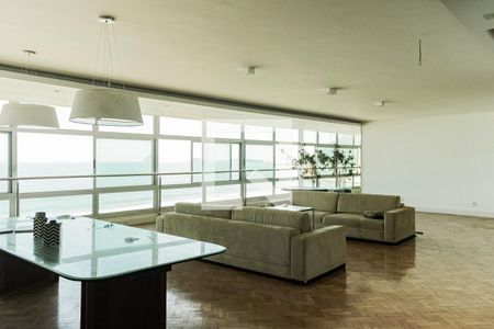Sala de apartamento à venda com 4 quartos, 360m² em Copacabana, Rio de Janeiro