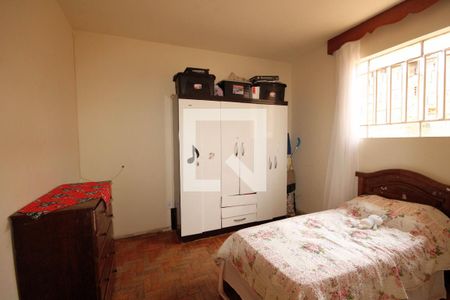 Quarto 2 de casa à venda com 3 quartos, 420m² em São Geraldo, Belo Horizonte