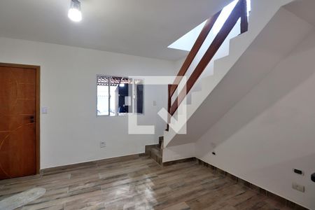 Sala de casa para alugar com 2 quartos, 96m² em Jardim Santo Alberto, Santo André