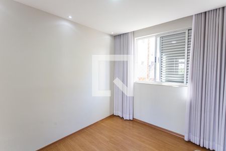 Sala 2 de apartamento à venda com 2 quartos, 77m² em Santo Antônio, Belo Horizonte