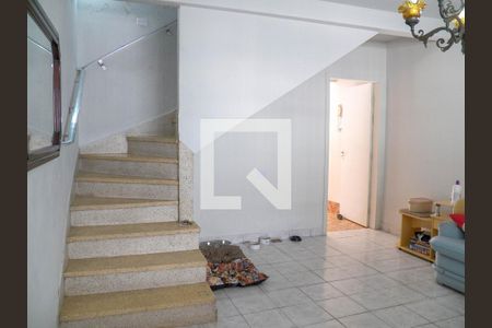 Casa para alugar com 3 quartos, 240m² em Vila Pereira Barreto, São Paulo
