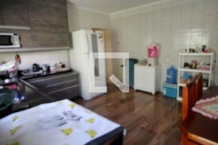 Casa à venda com 3 quartos, 250m² em Vila Olinda, São Paulo