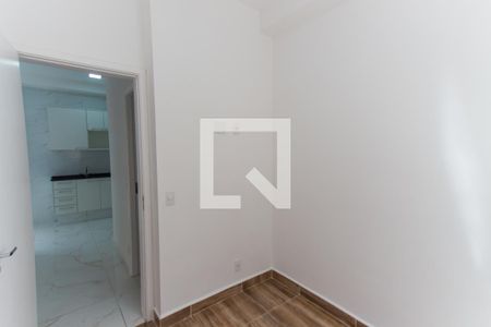 Quarto 2   de apartamento à venda com 2 quartos, 35m² em Parque Vitoria, São Paulo