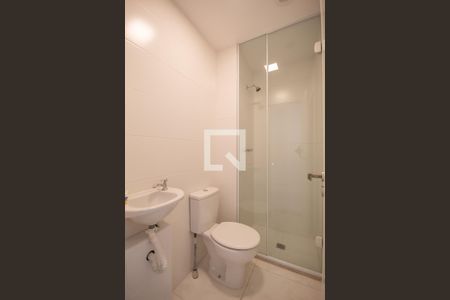 Apartamento à venda com 111m², 2 quartos e 2 vagas Apartamento à venda com 111m², 2 quartos e 2 vagasBanheiro de serviço