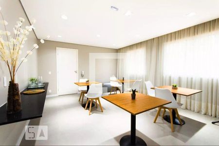 Apartamento para alugar com 46m², 2 quartos e sem vaga Apartamento para alugar com 46m², 2 quartos e sem vagaÁrea comum - Salão de festas