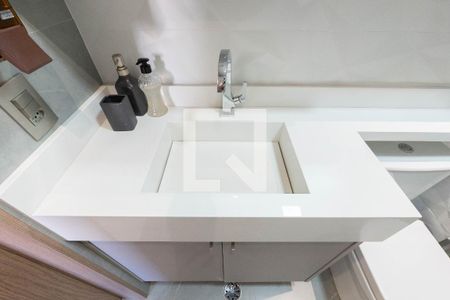 Apartamento para alugar com 46m², 2 quartos e sem vaga Apartamento para alugar com 46m², 2 quartos e sem vagaBanheiro