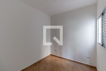 Quarto 1 de apartamento para alugar com 2 quartos, 45m² em Vila Santa Virginia, São Paulo