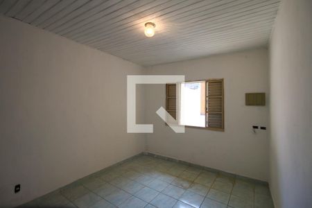 Quarto de casa para alugar com 1 quarto, 40m² em Vila Ivone, São Paulo