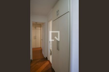 Corredor de apartamento para alugar com 3 quartos, 111m² em Perdizes, São Paulo