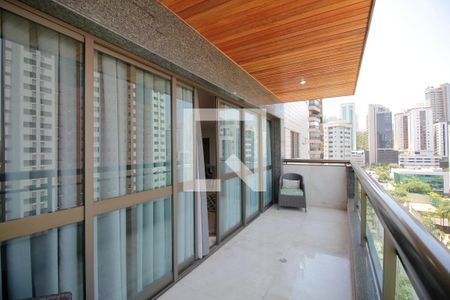 Varanda da Sala de apartamento à venda com 4 quartos, 496m² em Belvedere, Belo Horizonte