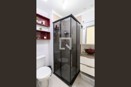 Banheiro de apartamento à venda com 3 quartos, 100m² em Jardim Cocaia, Guarulhos