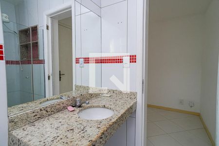 Banheiro de casa para alugar com 3 quartos, 120m² em Maravista, Niterói