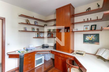 Quarto 1 de apartamento à venda com 4 quartos, 222m² em Barroca, Belo Horizonte