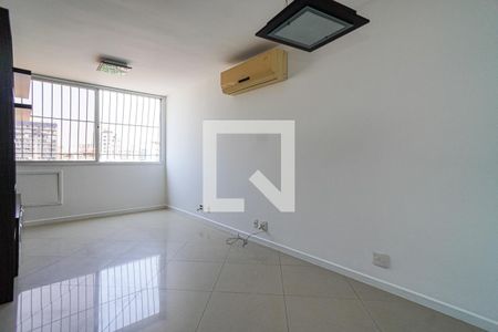 Sala de apartamento para alugar com 3 quartos, 109m² em Santa Rosa, Niterói