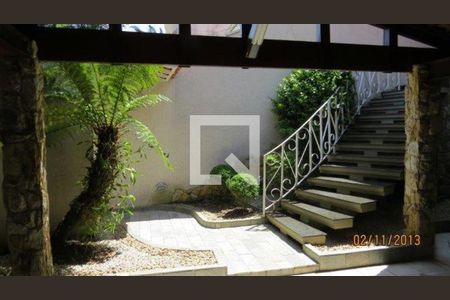 Casa à venda com 3 quartos, 326m² em Campestre, Santo André