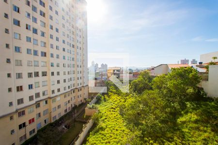 Vista da sala de apartamento para alugar com 2 quartos, 36m² em Parque São Vicente, Santo André