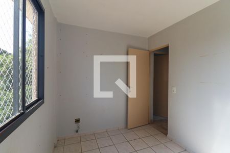 Quarto 2 de apartamento para alugar com 2 quartos, 48m² em Campo Comprido, Curitiba