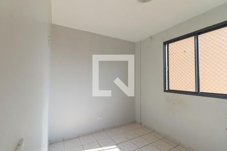 Quarto 2 de apartamento para alugar com 2 quartos, 48m² em Campo Comprido, Curitiba