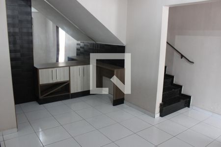 Sala de casa para alugar com 2 quartos, 63m² em Centro, São Vicente