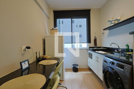 Sala/Cozinha de apartamento para alugar com 1 quarto, 30m² em Savassi, Belo Horizonte