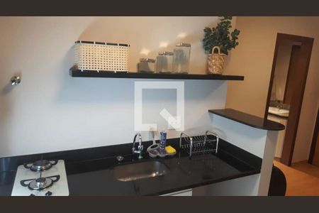 Cozinha de apartamento à venda com 1 quarto, 30m² em Savassi, Belo Horizonte