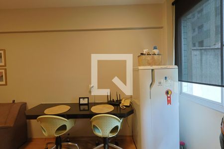 Sala/Cozinha de apartamento para alugar com 1 quarto, 30m² em Savassi, Belo Horizonte