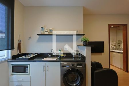 Sala/Cozinha de apartamento para alugar com 1 quarto, 30m² em Savassi, Belo Horizonte