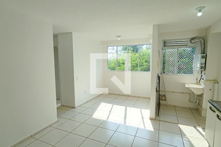 sala de apartamento para alugar com 2 quartos, 42m² em Curicica, Rio de Janeiro