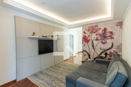 Sala de TV   de casa de condomínio à venda com 5 quartos, 550m² em Barro Branco (zona Norte), São Paulo