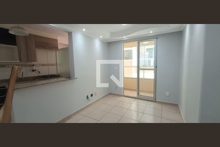 Sala  de apartamento para alugar com 3 quartos, 53m² em Parque Sao Vicente, Mauá