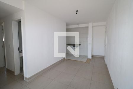 Sala de apartamento para alugar com 3 quartos, 67m² em Vila Nova Mazzei, São Paulo