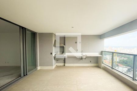 Sala/Varanda  de apartamento à venda com 3 quartos, 160m² em Pinheiros, São Paulo