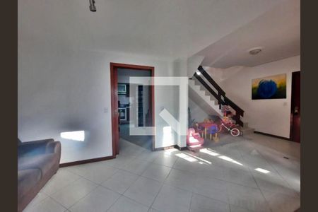 Casa à venda com 3 quartos, 141m² em Tristeza, Porto Alegre