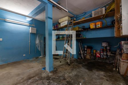 Garagem de casa à venda com 4 quartos, 179m² em Jardim Roberto, Osasco