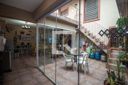 Casa à venda com 238m², 4 quartos e 2 vagas Casa à venda com 238m², 4 quartos e 2 vagasÁrea comum - Churrasqueira