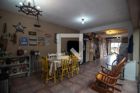 Casa à venda com 238m², 4 quartos e 2 vagas Casa à venda com 238m², 4 quartos e 2 vagasÁrea comum - Churrasqueira