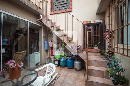 Casa à venda com 238m², 4 quartos e 2 vagas Casa à venda com 238m², 4 quartos e 2 vagasÁrea comum