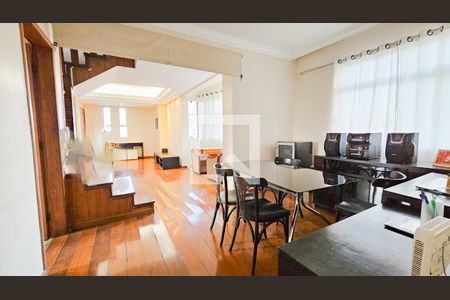 Sala de apartamento para alugar com 4 quartos, 300m² em Carmo, Belo Horizonte