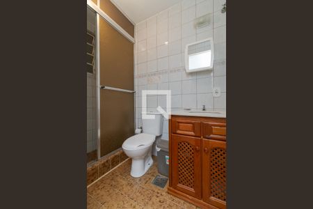 Banheiro de apartamento à venda com 1 quarto, 42m² em Parque Santa Fé, Porto Alegre