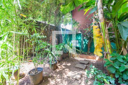 Casa à venda com 231m², 3 quartos e 2 vagas Casa à venda com 231m², 3 quartos e 2 vagasQuintal