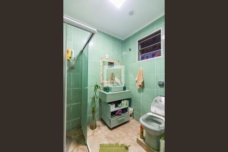 Casa à venda com 231m², 3 quartos e 2 vagas Casa à venda com 231m², 3 quartos e 2 vagasBanheiro 1