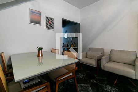 Sala de casa à venda com 3 quartos, 200m² em Vila Carrao, São Paulo