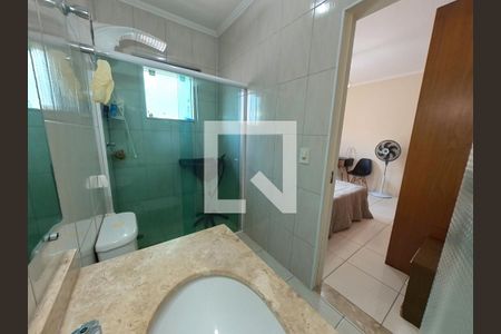 Banheiro Quarto 1 de casa à venda com 3 quartos, 160m² em Vila Comercial, São Paulo