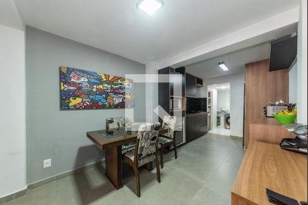 Sala de casa à venda com 2 quartos, 117m² em Vila Gumercindo, São Paulo