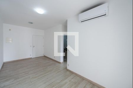 Sala de apartamento para alugar com 2 quartos, 64m² em Marapé, Santos