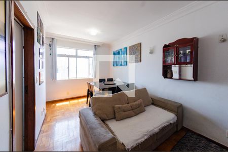 Sala de apartamento à venda com 3 quartos, 75m² em Caicaras , Belo Horizonte
